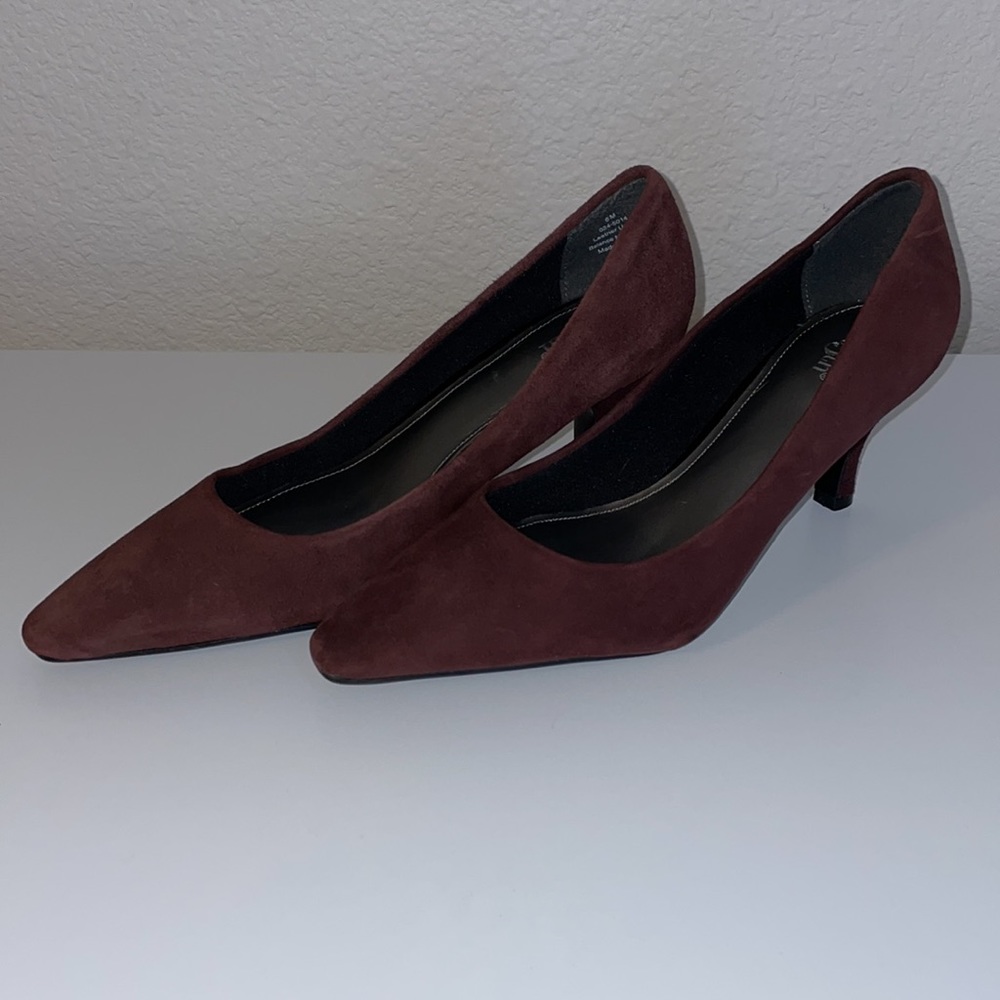 East 5th suede pumps, size 6